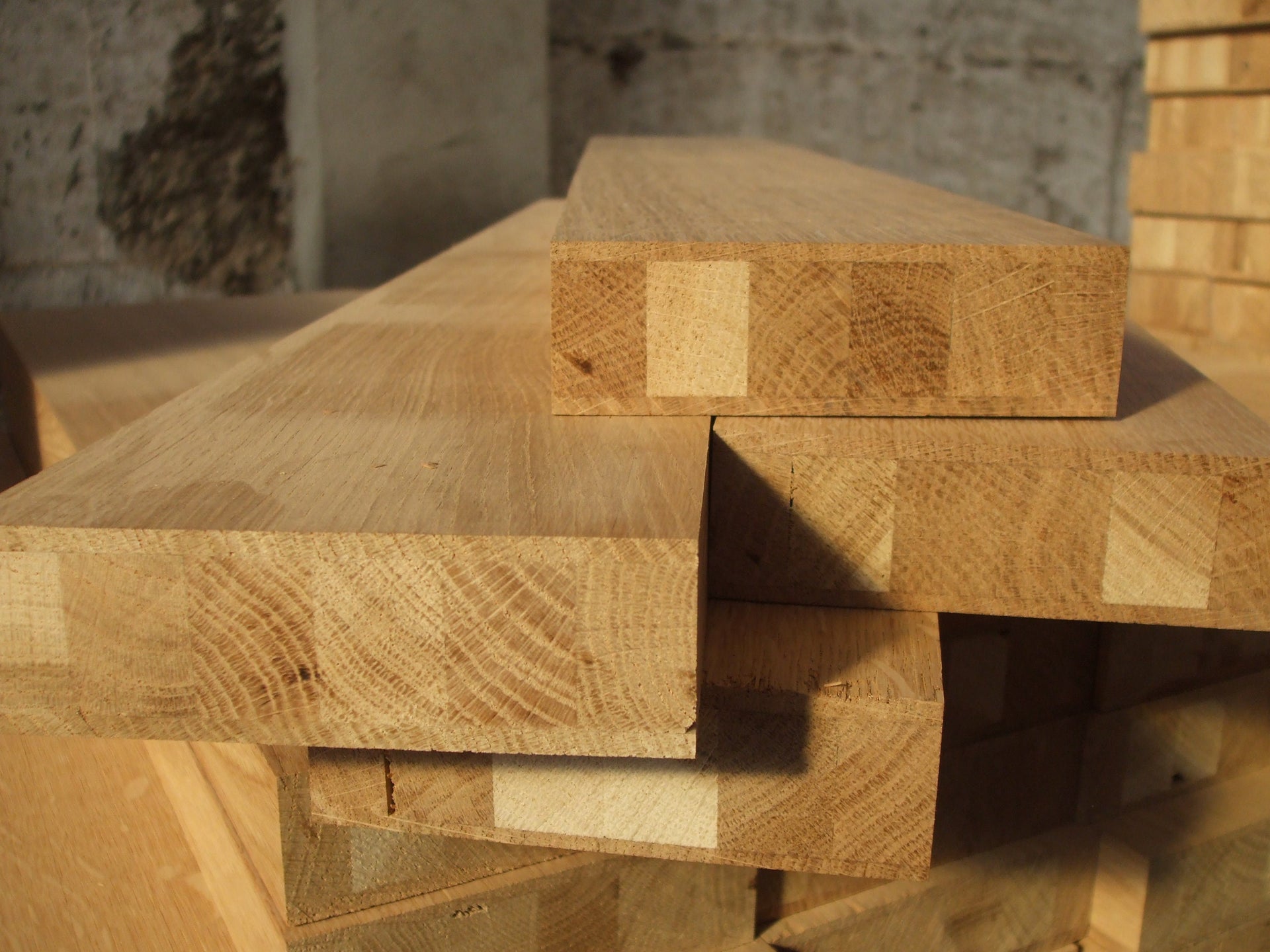 Semifabricate si fabricate din lemn